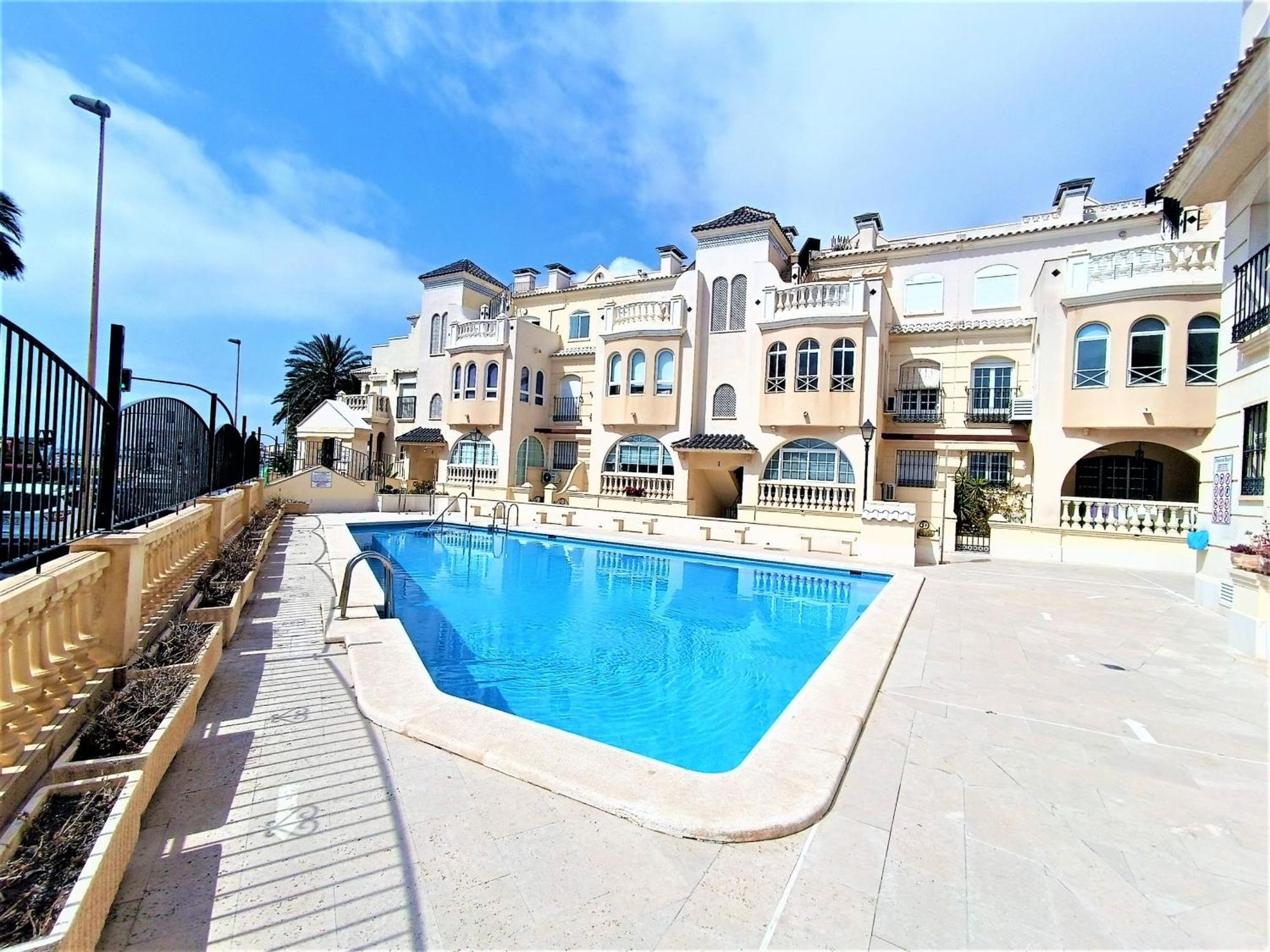 Amazing Penthouse On The Beach, Sea Views, Wifi, Airconditioning And Parking 또레비에하 외부 사진